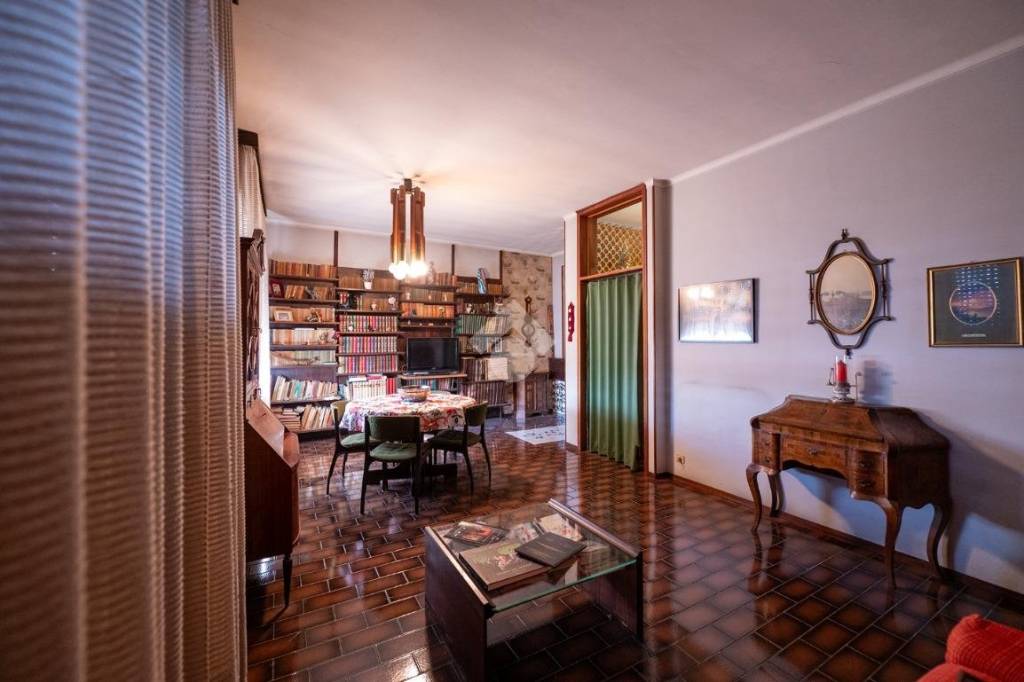 casa indipendente in vendita a Novara in zona zona Sant'Agabio