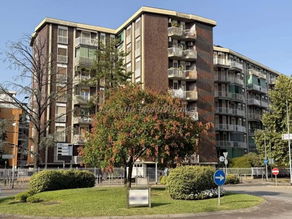 appartamento in vendita a Novara in zona zona Sacro Cuore