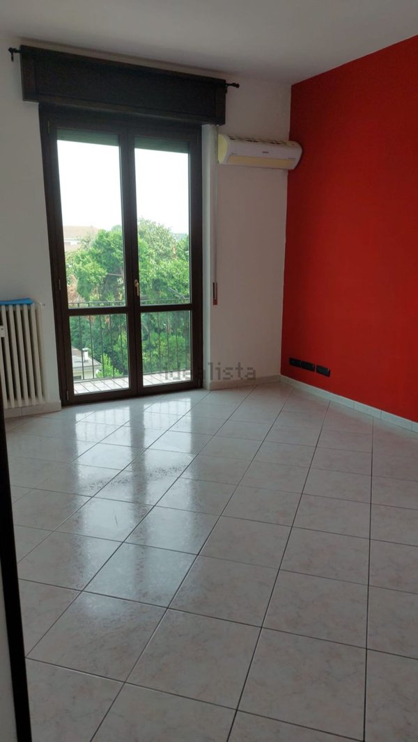appartamento in vendita a Novara in zona Pernate