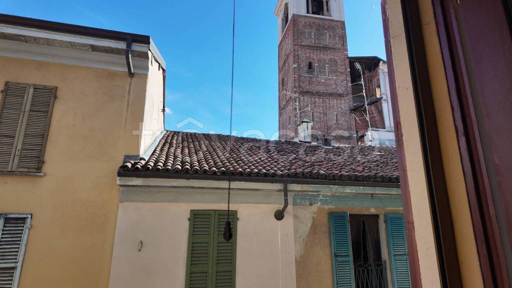 appartamento in vendita a Novara in zona Centro Città