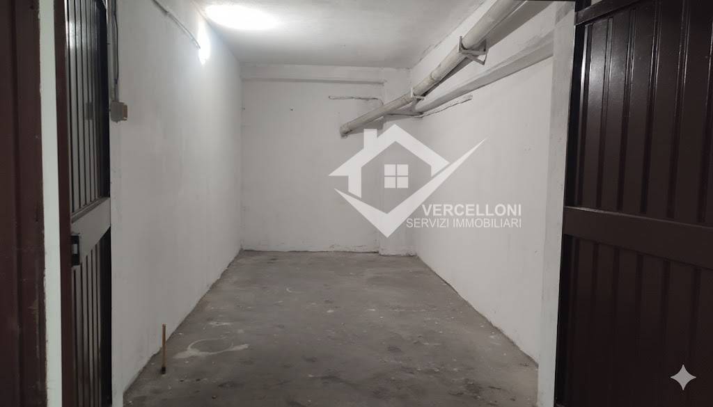 box auto in vendita a Novara in zona zona San Martino