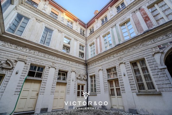 ufficio in vendita a Novara in zona Centro Città