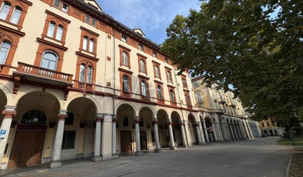 quadrivano in vendita a Novara in zona Centro Città
