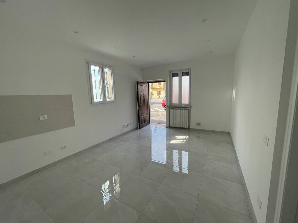 appartamento in vendita a Novara in zona Pernate