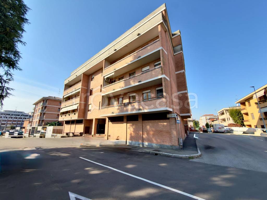 appartamento in vendita a Novara in zona zona San Martino