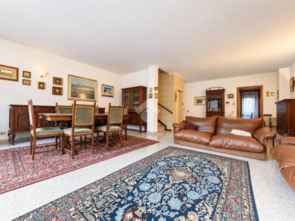 casa indipendente in vendita a Novara in zona zona Sacro Cuore