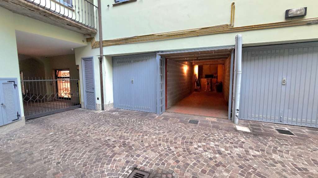 box auto in vendita a Novara in zona Centro Città