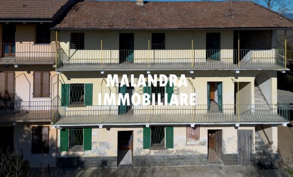 casale in vendita ad Oleggio