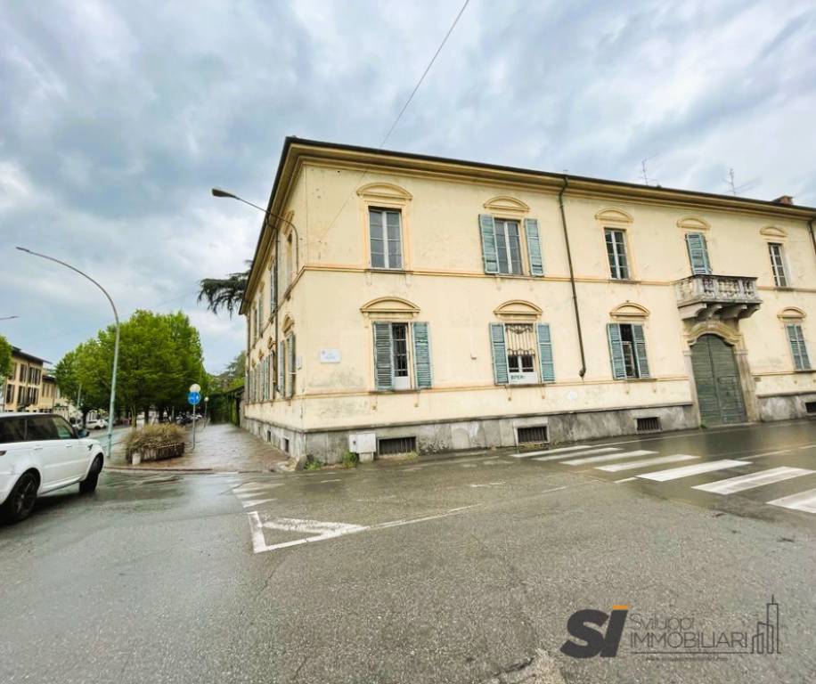 ufficio in vendita ad Oleggio