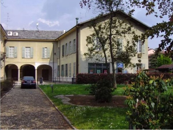 intera palazzina in vendita ad Oleggio