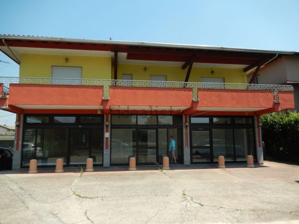 ufficio in vendita ad Oleggio