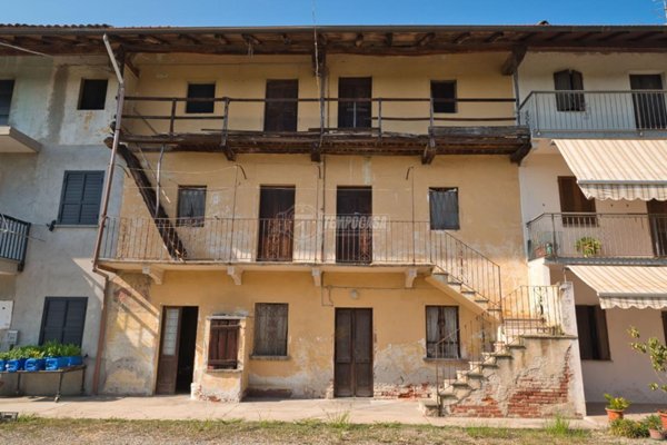 appartamento in vendita ad Oleggio