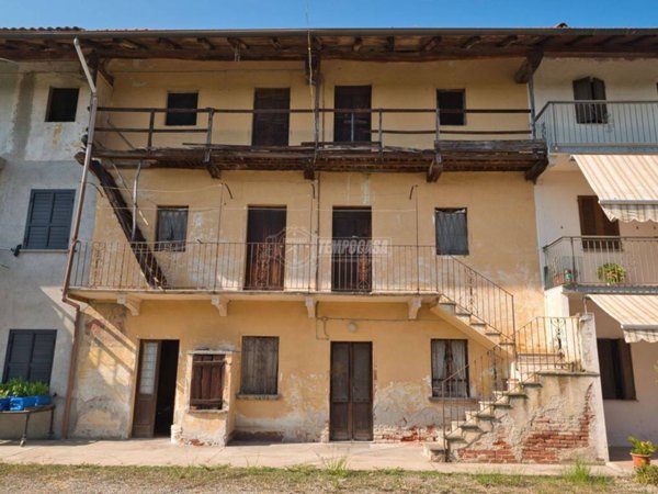 appartamento in vendita ad Oleggio