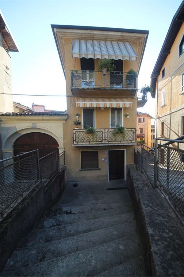 appartamento in vendita ad Oleggio