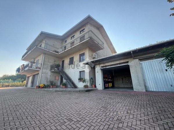 appartamento in vendita ad Oleggio