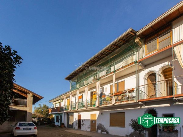 appartamento in vendita ad Oleggio