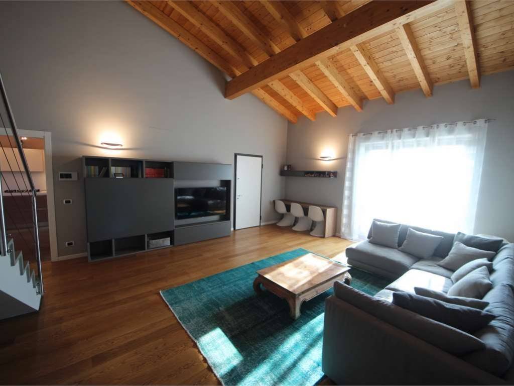 appartamento in vendita ad Oleggio