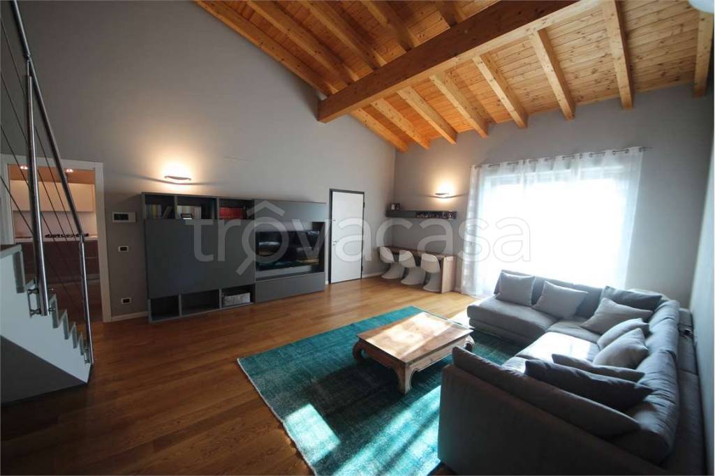 appartamento in vendita ad Oleggio