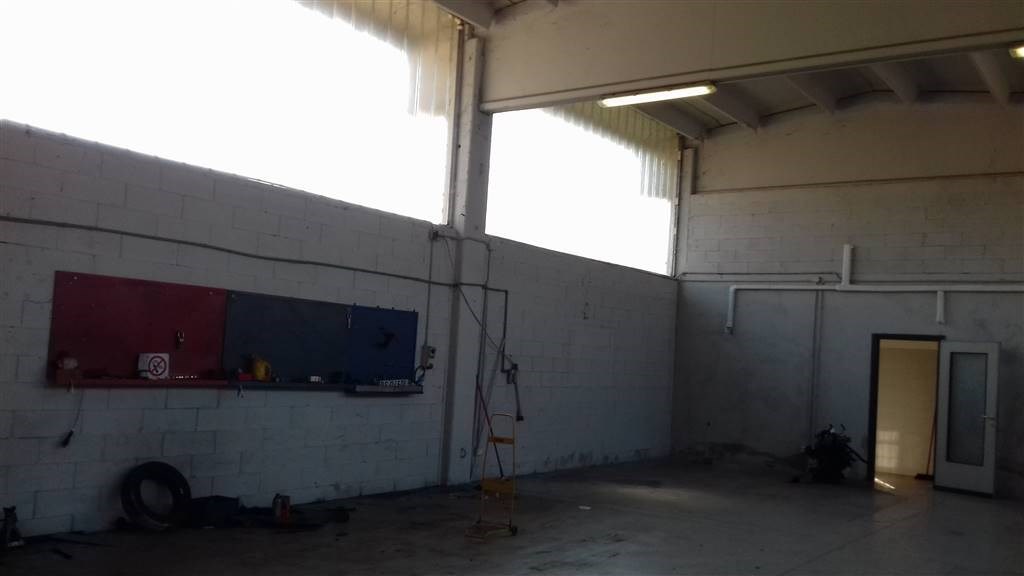 appartamento in vendita ad Oleggio in zona Loreto
