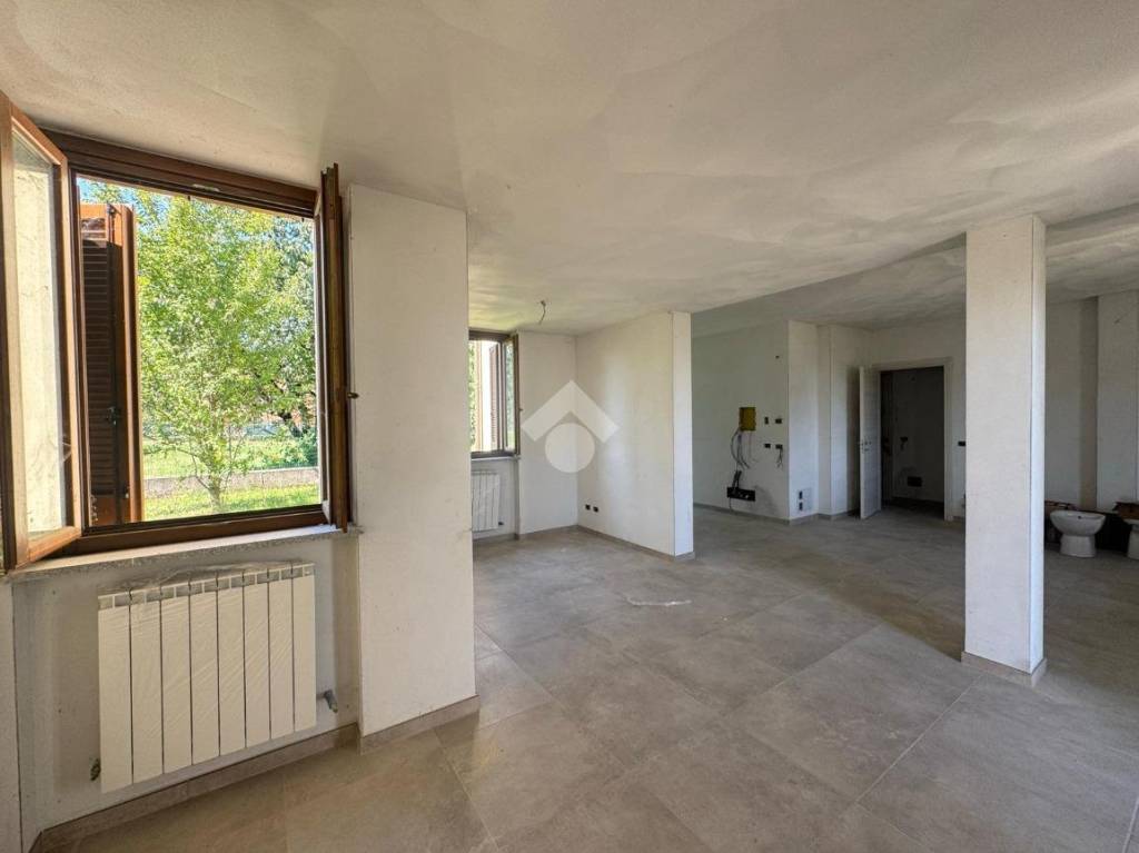 casa indipendente in vendita ad Oleggio in zona Santo Stefano.