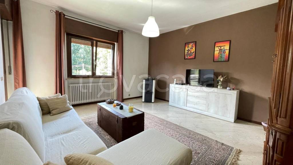 appartamento in vendita ad Oleggio