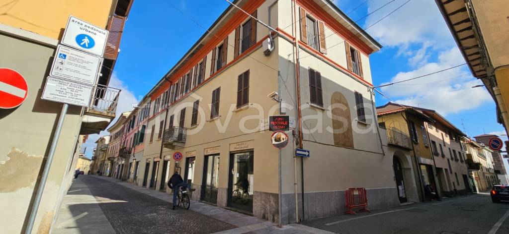 appartamento in vendita ad Oleggio