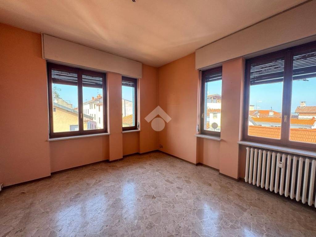 appartamento in vendita ad Oleggio