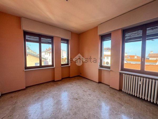 appartamento in vendita ad Oleggio
