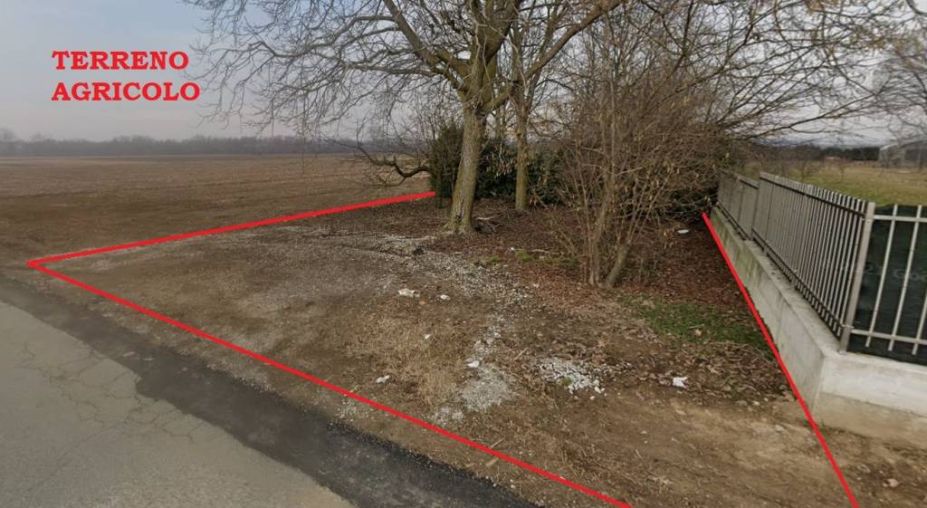 terreno agricolo in vendita ad Oleggio