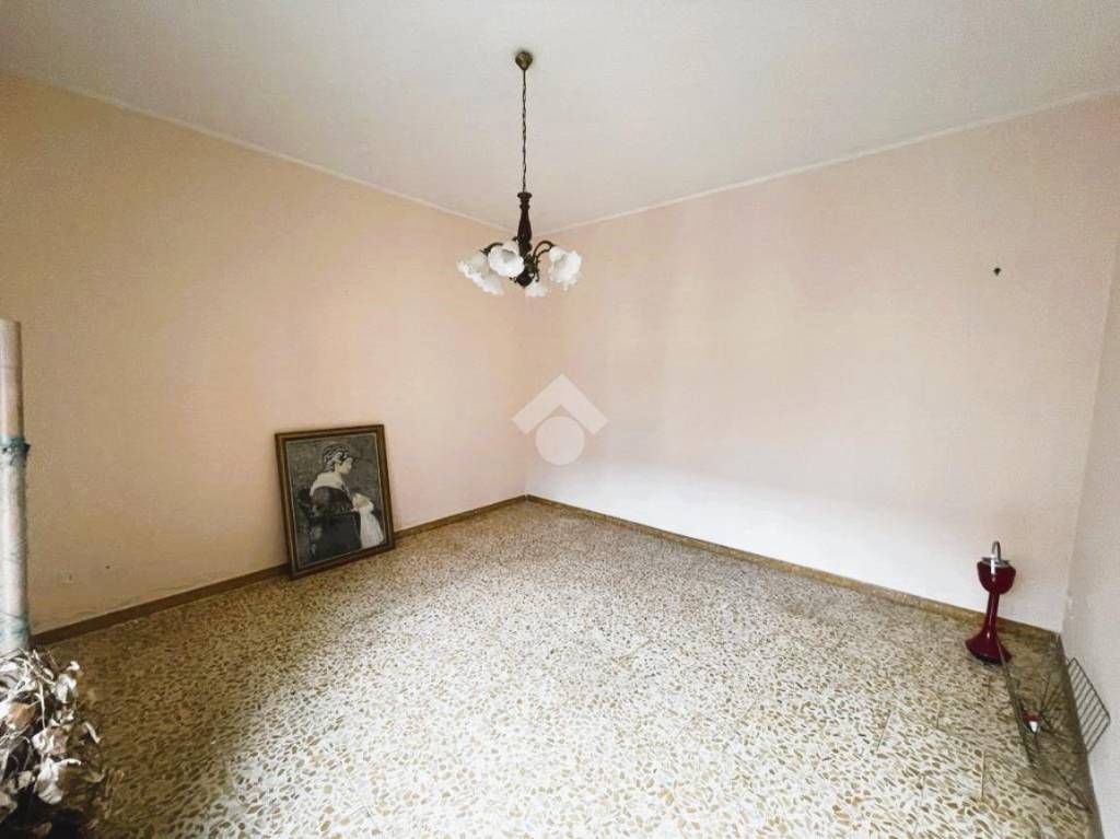 casa indipendente in vendita ad Oleggio