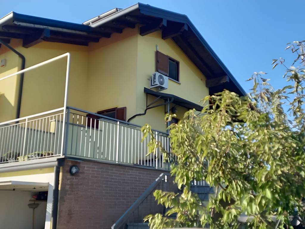 appartamento in vendita ad Oleggio