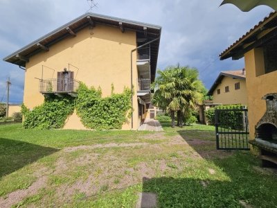 casa indipendente in vendita ad Oleggio