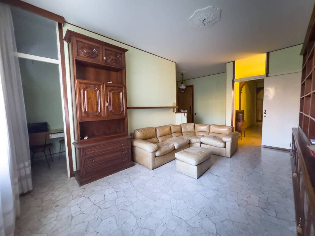appartamento in vendita ad Oleggio