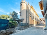 casa indipendente in vendita ad Oleggio