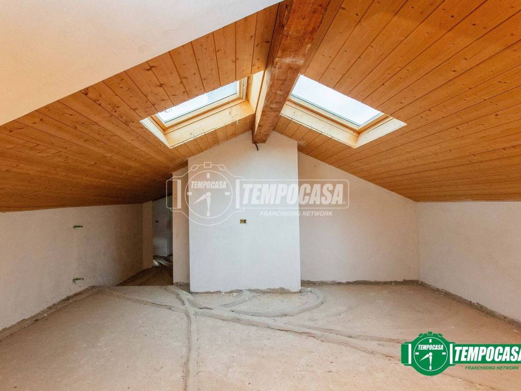 appartamento in vendita ad Oleggio