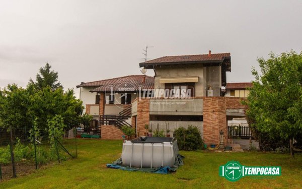 appartamento in vendita ad Oleggio