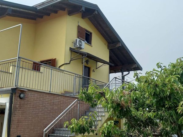 appartamento in vendita ad Oleggio