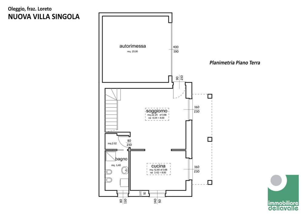 casa indipendente in vendita ad Oleggio in zona Loreto