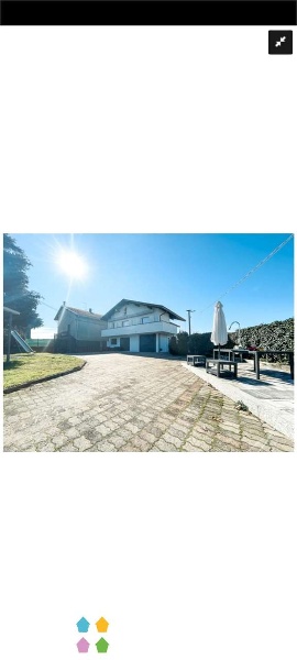 casa indipendente in vendita ad Oleggio