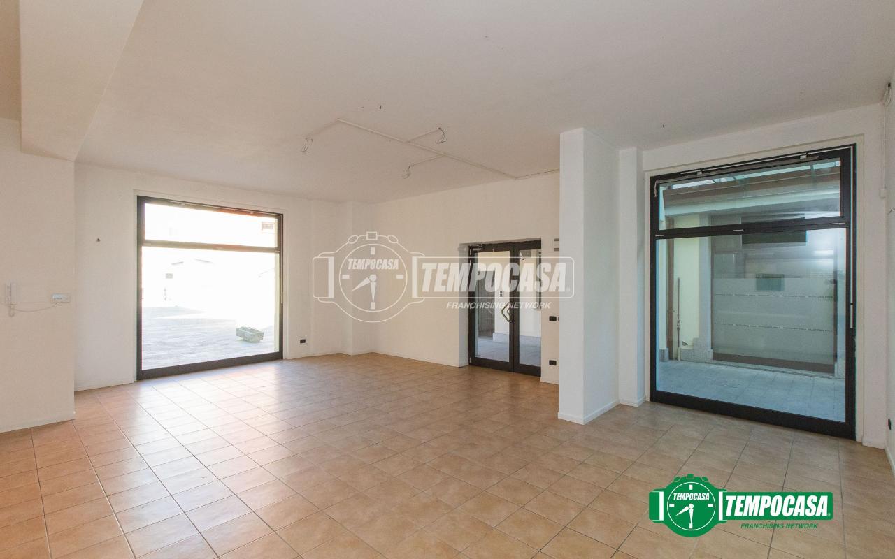 appartamento in vendita ad Oleggio