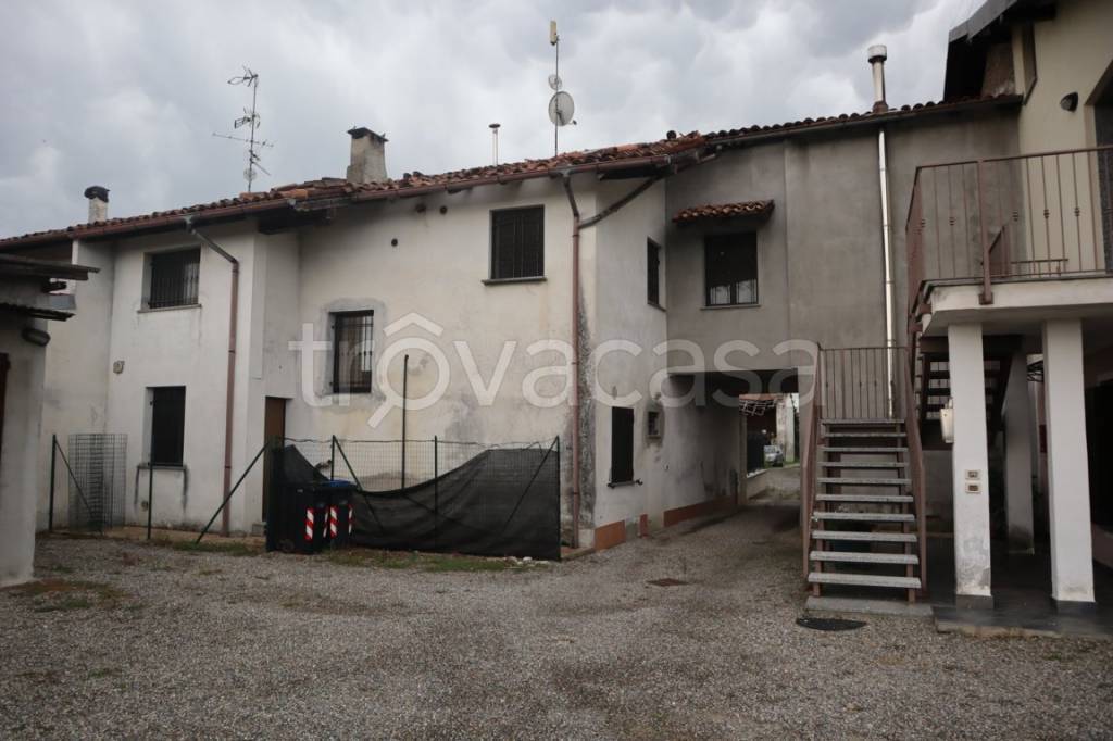 appartamento in vendita ad Oleggio