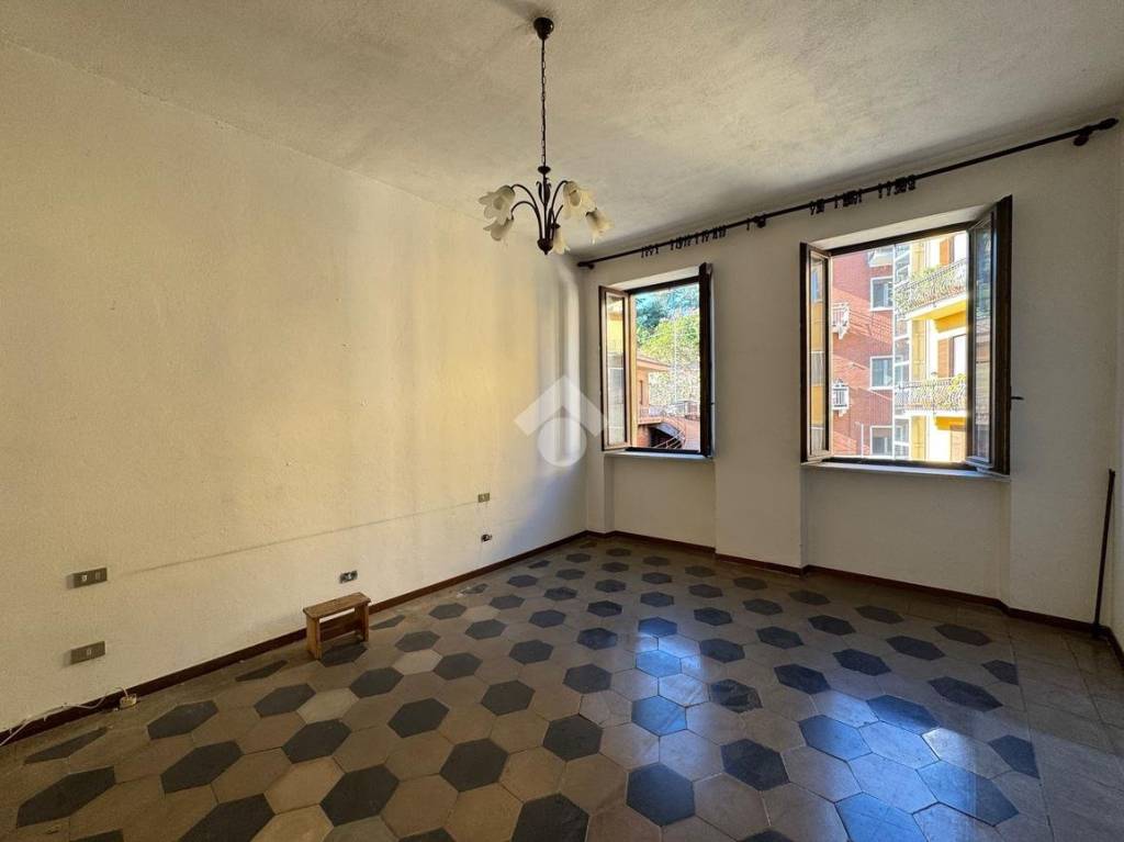 casa indipendente in vendita ad Oleggio