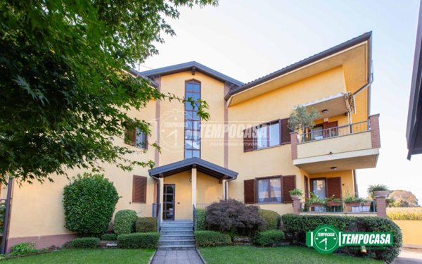 appartamento in vendita ad Oleggio