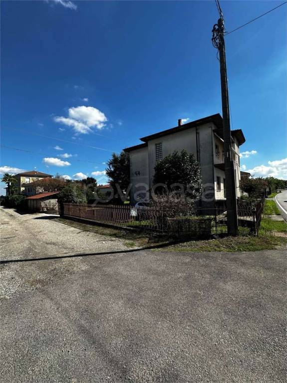 appartamento in vendita ad Oleggio