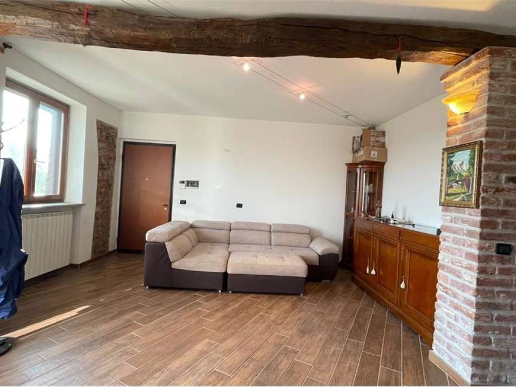 appartamento in vendita ad Oleggio