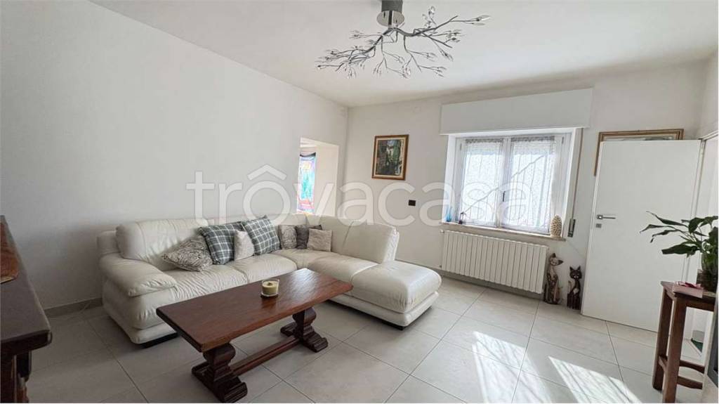 appartamento in vendita ad Oleggio