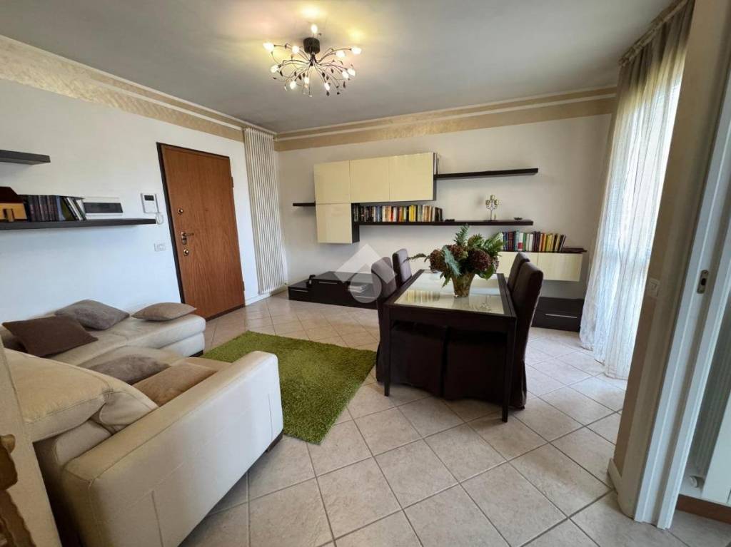 appartamento in vendita ad Oleggio