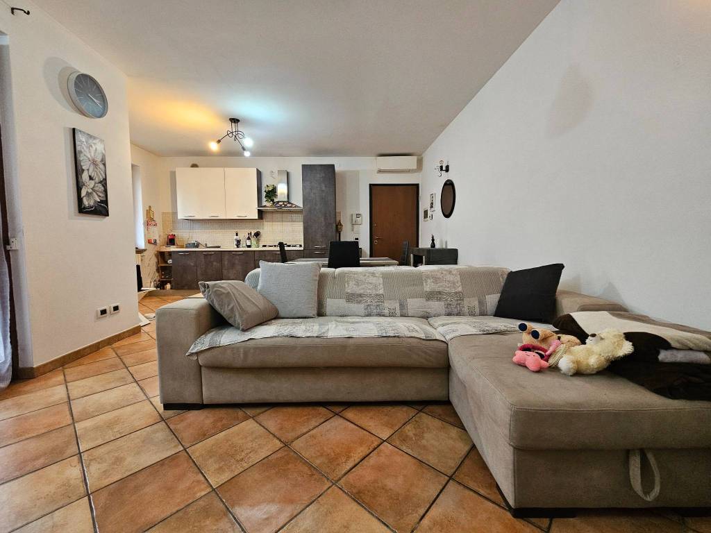 appartamento in vendita ad Oleggio