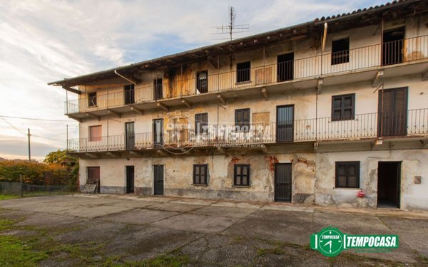 appartamento in vendita ad Oleggio