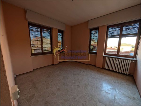 appartamento in vendita ad Oleggio